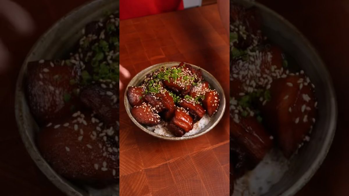 Red braised pork belly 🐷 🍚🥢(Hong Shao Rou) #cookingasmr #shorts