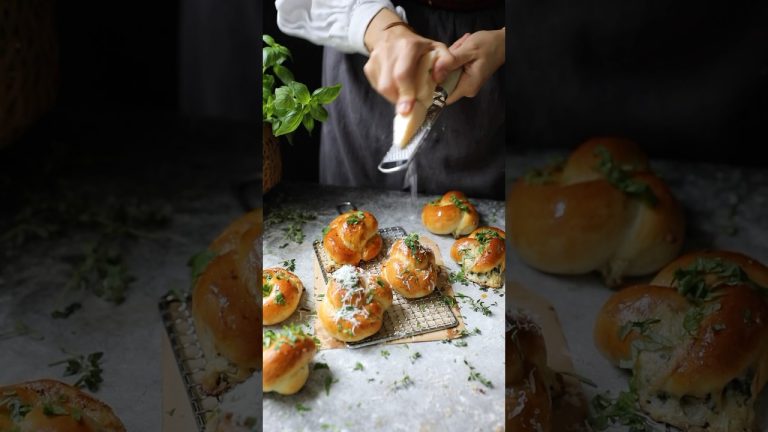 I’m so thrilled to finally start sharing recipes from our cookbook.The preorder link is in my bio!❤️