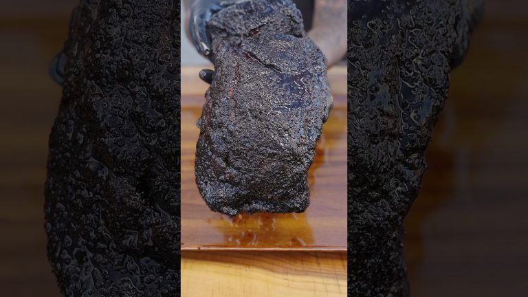 Snake Method Iberico Pulled Pork #pulledpork #smokedpork  #snakemethod #weberkettle #tftibbq