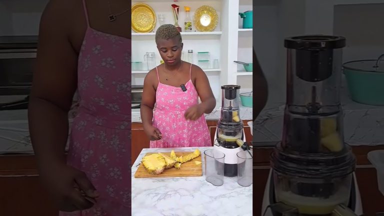 Mummy Makes most delicious fresh juice Ever