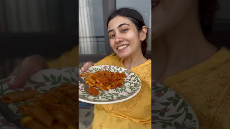 quick to serve my favourite red sauce pasta recipe🍝😋#pasta #food #foodie #recipe #vegetarian