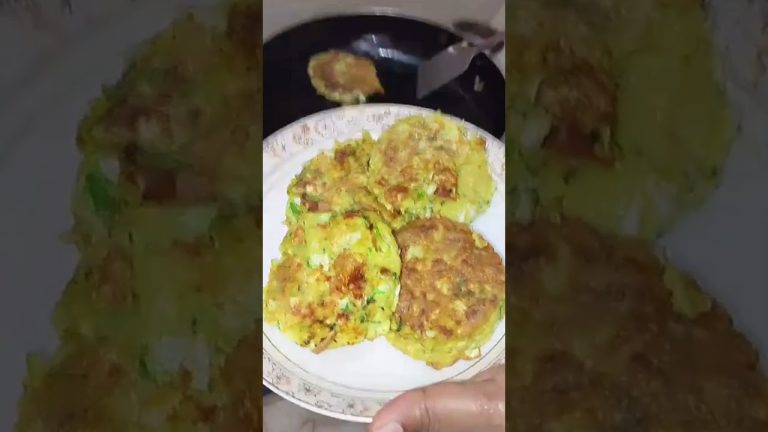 How to Make the Juiciest Burger Ever! Quick & Easy Burger Recipe to Try at Home 🍔🔥 #Shorts