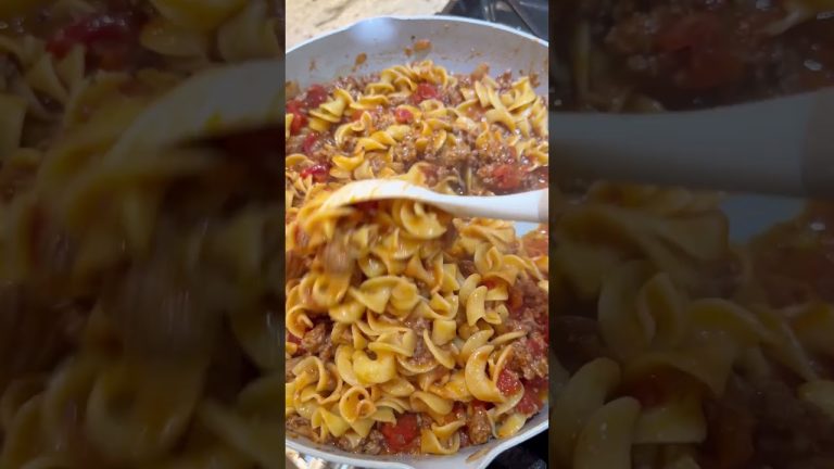 Cheesy Beef Noodle Casserole #shorts #easyrecipe  #recipes