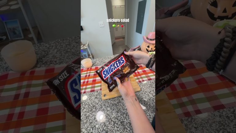 snickers salad recipe 🍏✨ #cooking #cookwithme #snickerssalad #dessert