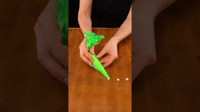 A little trick and the ordinary dessert turns into a masterpiece!