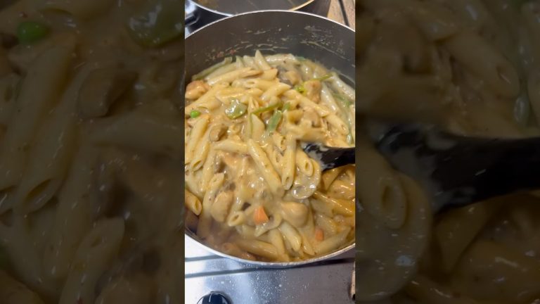 The craving for white sauce pasta #delrealfoods #shortvideo #viralvideo #explorepage #shorts