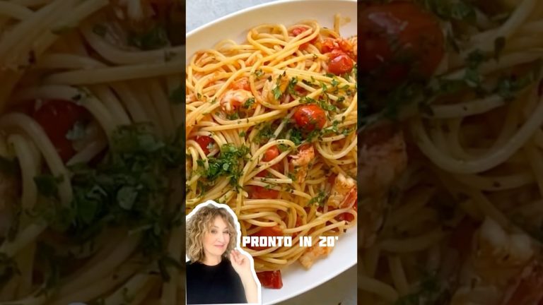 SPAGHETTI CON GAMBERI E POMODORO