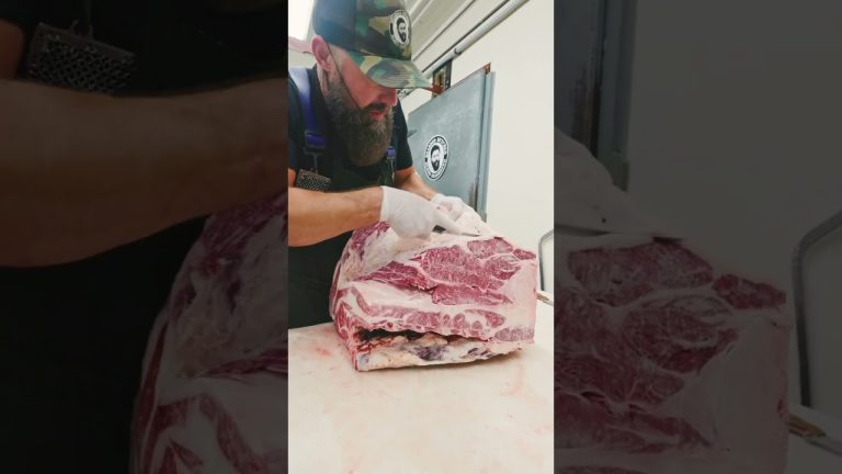 What's your favorite cut from the Beef Chuck Portion? 🥩🔪 #shorts #beef #wagyu #butcher