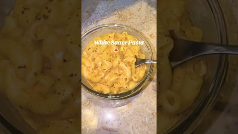 “Satisfy My comfort food cravings with this rich and creamy white sauce pasta”🍝 😋#short #viralvideo