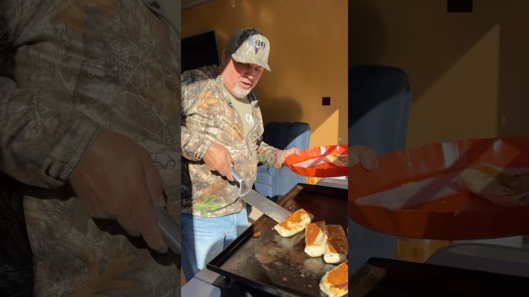 What are we Cooking. #cooking #food #louisiana #recipe #shorts #breakfast #locogriddle