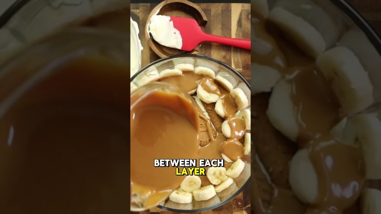 Biscoff Banana Pudding for your Holiday Dessert is the Best! #biscoffbananapudding #dessert