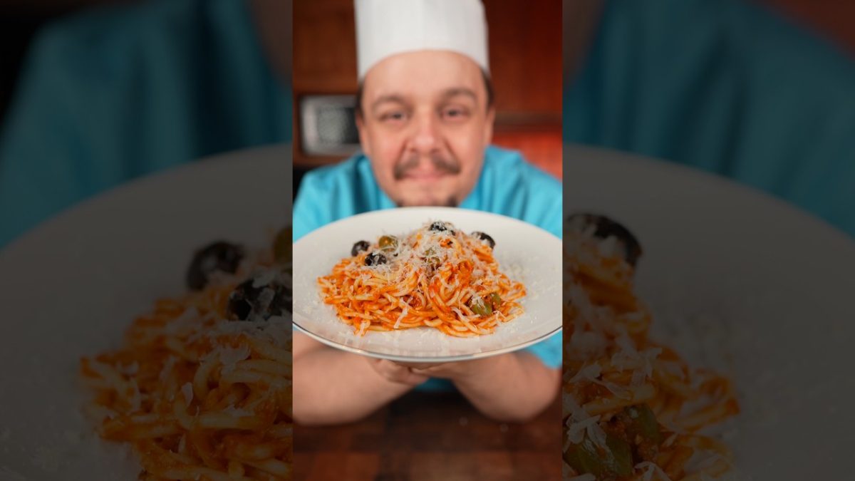 Pasta Puttanesca 🤤 @Lionfield #shorts #Italianfood