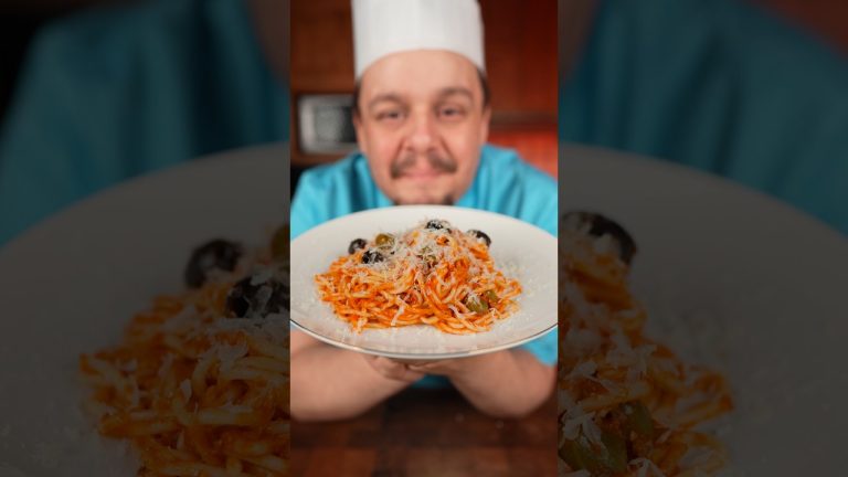 Pasta Puttanesca 🤤 @Lionfield #shorts #Italianfood