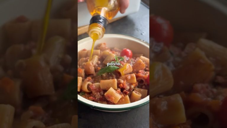 This One Pan Pasta is the ultimate midweek dinner-5 minutes of prep & the oven does all the work 🙌