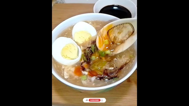 Chicken corn soup recipe 😋 by cooking with meerab style 🌽#shots #viral #winterspecial2024