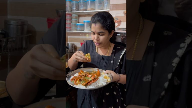 Crab curry tinnaraaa?? #youtubeshorts #shorts