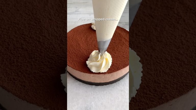 Would you try this cheesecake? #recipe #christmas
