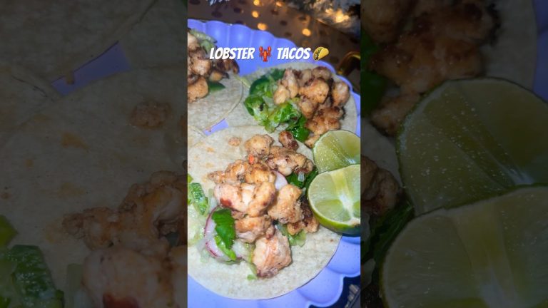 Lobster taco for dinner🦞🌮 #reels #christmasfood #recipe #lobster #subscribe