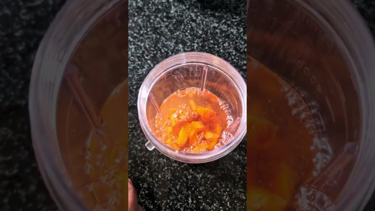 Carrot 🥕 and beetroot juice😋#youtubeshorts #homemade #healthy #carrotjuice #drink