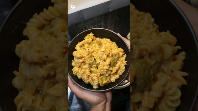 Kabhi ye pasta try kiya kya?👀 #shorts #ytshortsindia #pasta #pinksaucepasta #creamypasta