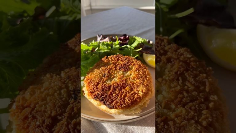 The easiest fish cakes! #recipe #easyrecipe #seafood #fishcakes