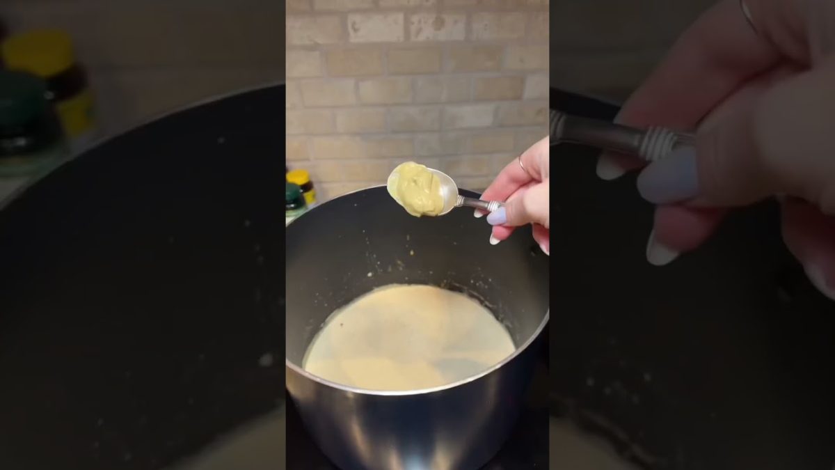 making TINI’S VIRAL mac and cheese🤩