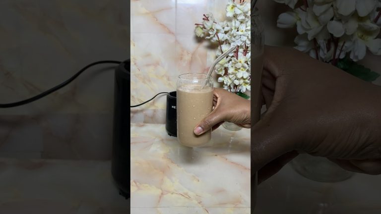 High Protein Chocolate Smoothie #shorts #youtubeshorts #smoothie #recipe #cooking #chocolate