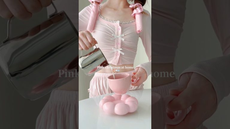 🤍❄️ AESTHETIC CHRISTMAS MORNING ROUTINE ✨ Healthy Habits & Cozy Vibes! #SelfCare #CleanGirlAesthetic