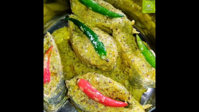 Authentic bengali Sorshe Bhapa Ilish #shorts #ytshorts #viral #trending