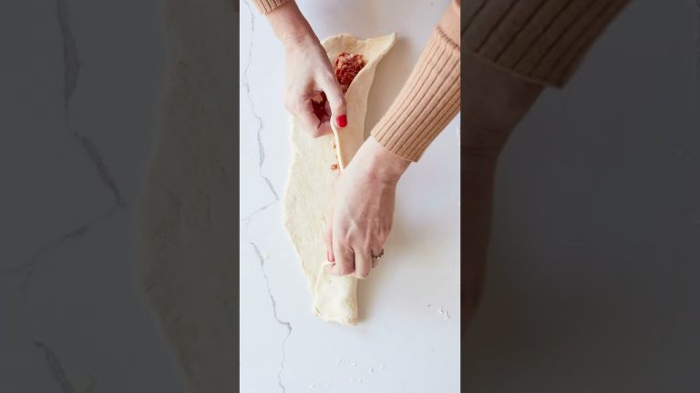 🍀This Irish Sausage Roll Recipe is Perfect For St. Patrick's Day 🍀  #shorts