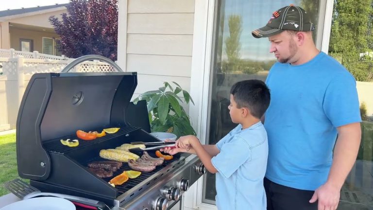 Captiva Designs 4-Burner Gas BBQ Grill with Side Burner | Upgraded Design