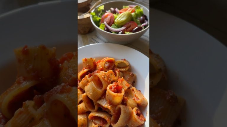 Pasta! #pasta #italianfood #tomatopasta #yummyfood #delicious #savory #quickmeals #quickrecipe #easy