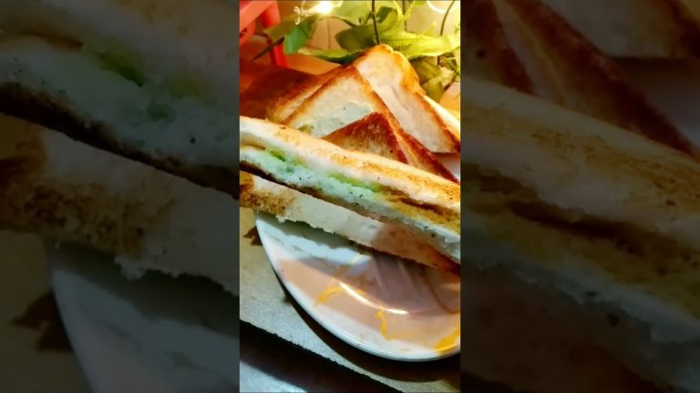 Garlic Bread recipe at home #homemade​ #garlicbread​ #foodshorts​ #trendingnow​