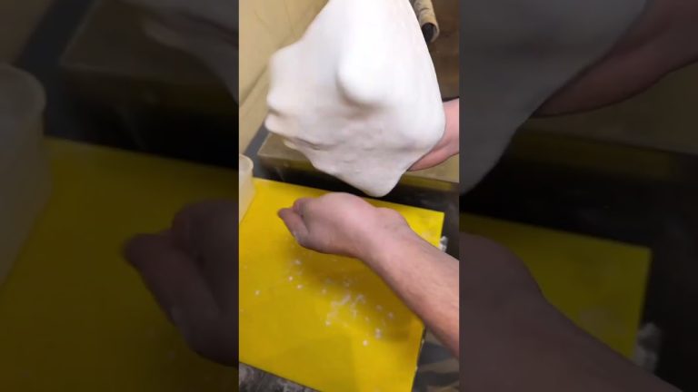 Tandoori Roti #shortsviralvideo #viralcookingvideo #shorts #youtubeshortsvideo #desifood