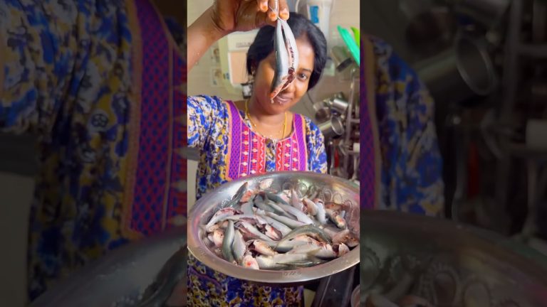 மத்தி மீன்🐟😋Amma Style-la கொடம்புளி போட்ட Kolambu♨️minivlog|#rajarubi #shorts #love