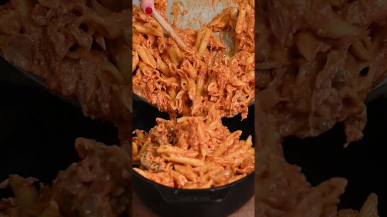 SUPER CHEESY Pasta Bake Recipe (SO EASY!))