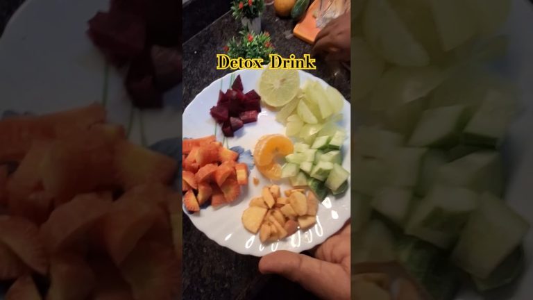 Detox Drink #healthyrecipe #recipe #juice #detox #ythealth #shorts #youtubeshorts