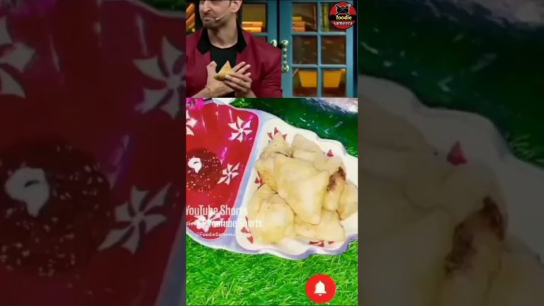 Hritik's cheat meal samosa #samosa #foodiesameera #recipe #pizzasamosa #shorts #viralvideo #cooking