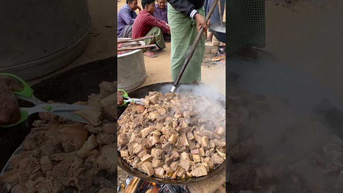 Burmese Style Pork Curry // ဝက်သားအိုးကြီးချက်လေး #food #pork #curry #recipe #porkrecipe