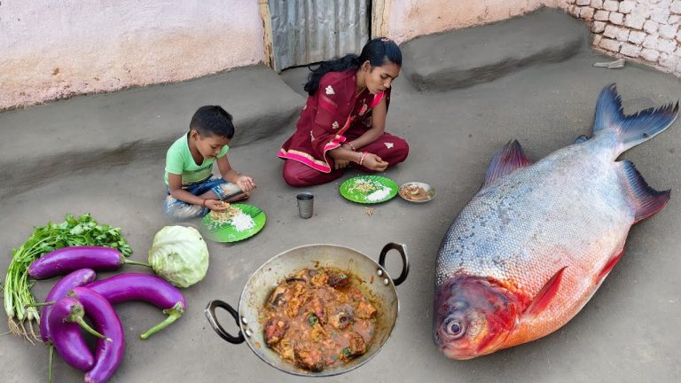 RED POMFRET FISH curry Cooking with VEGETABLES । Village Style Fish Recipe By Mother And Son