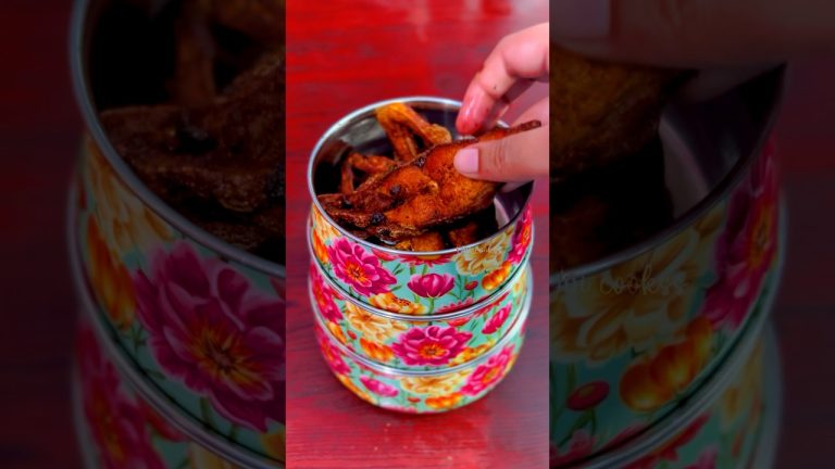 Today lunch box recipe: Chicken kulambu with fish fry 💖 #shortsfeed #lunchideas #lunchbox #fishfry