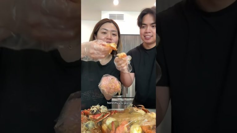 how my fiance makes seafood boil 🦀 #shorts