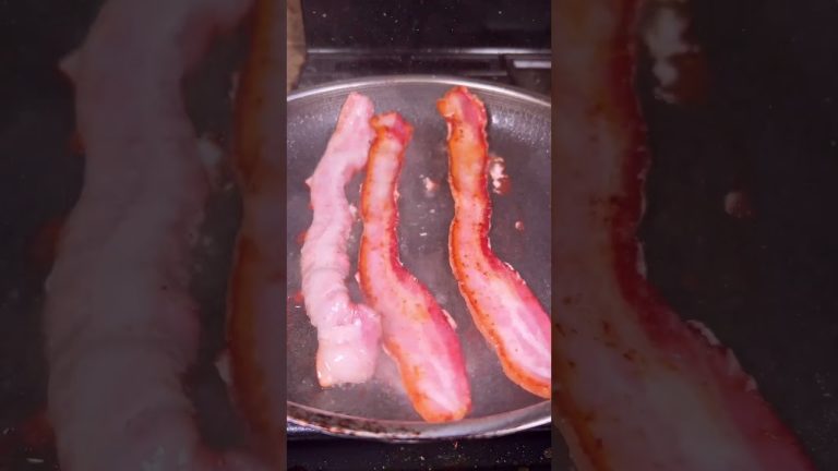 All BBQ lovers should grill a ideal beef sandwich by ThermoPro TempSpike Plus. Limited time BOGO