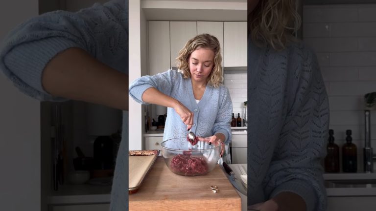 this easy puff pastry appetizer is so fun!