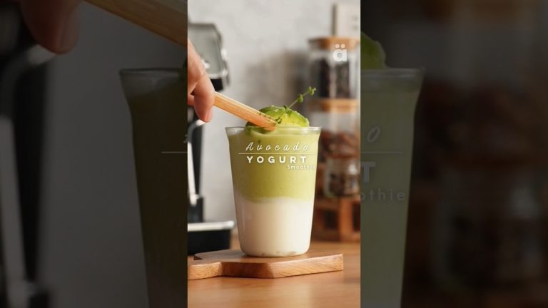 Avocado Yogurt Smoothie Recipe #avocado #yogurt #smoothie #drink