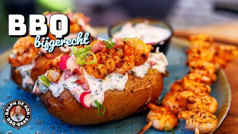 Indrukwekkend BBQ BIJGERECHT op de kamado | Gepofte aardappel met garnalen!