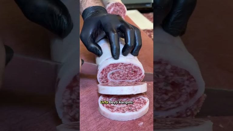 ❗️İzmir'de Sadece 2 kişide Olan O Et | İZMİR EL BOMBASI #shorts #food #steak