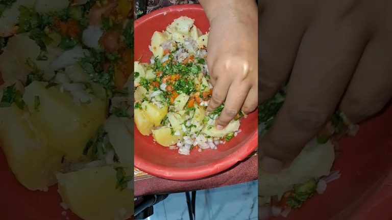 Bread roll recipe 😋 #viralrecipe #instentrecipe #nidabee #foodlovers #youtubeshorts #breadrolls