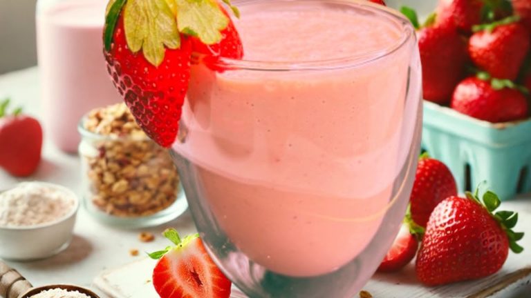 Quick and Delicious Strawberry Smoothie Bliss!