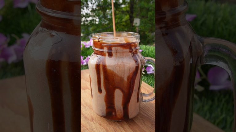 KitKat Milkshake recipe Asmr #asmr #youtubeshorts #shorts #milkshake #trending #viral #kitkat #yt